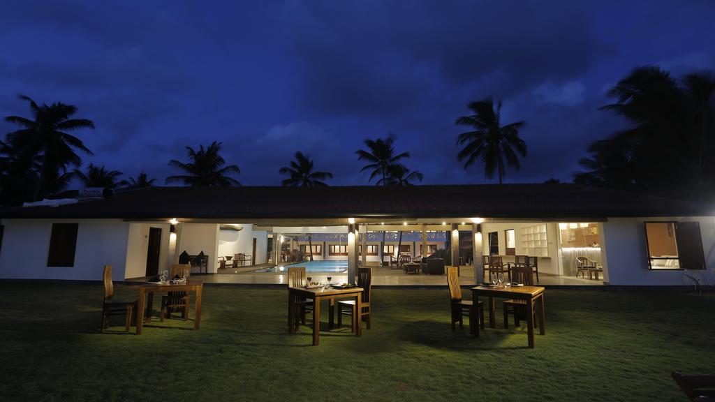 The Beach Boutique Uswetakeiyawa Exterior photo